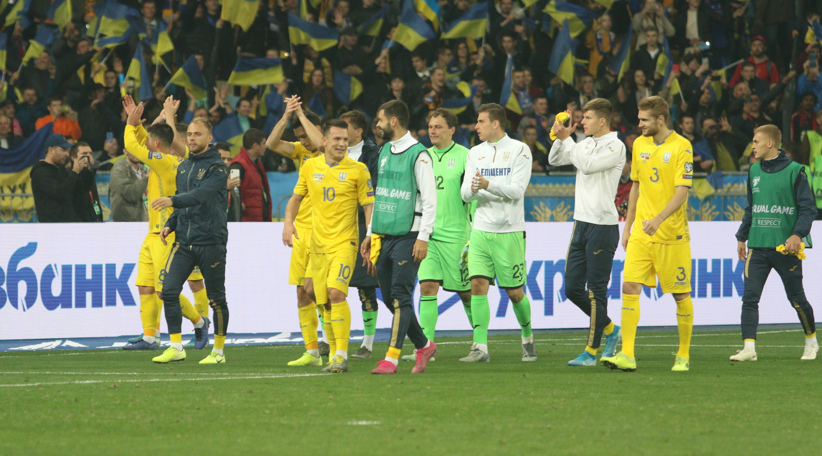 Игроки сборной Украины снялись для календаря УАФ