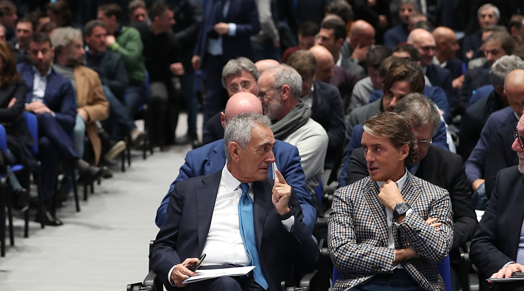 Президент Итальянской федерации футбола назвал новую дату возобновления Серии А